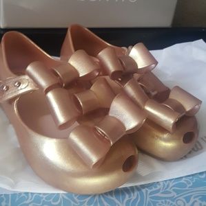 Kids' Mini Triple Bow Bal (used)